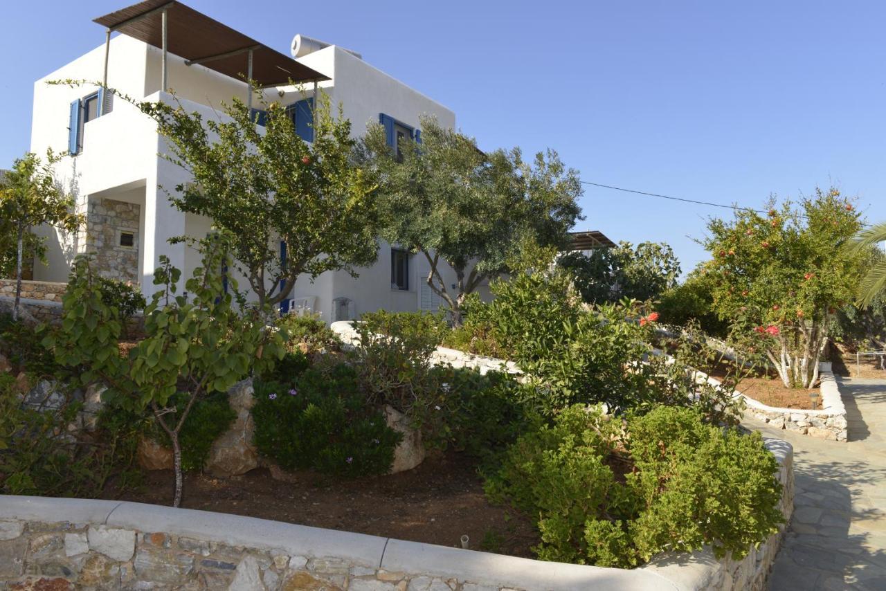 Anna'S Place Rooms Irakleia  Exterior photo